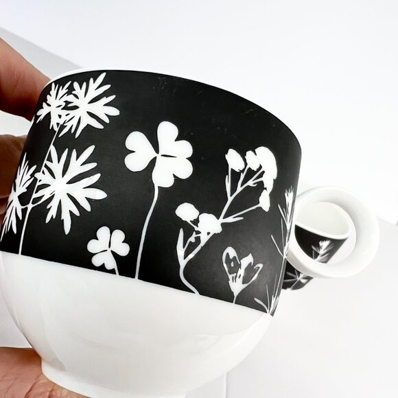 Franconia-Krautheim Candlelight 4 Pce Flat Porcelain Cup Saucer Set B/W Floral - Picture 7 of 13